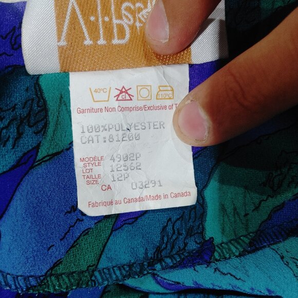 VIPetites Short Dress Size 12P with Belt Purple Blue Green Good Condition - Picture 3 of 3